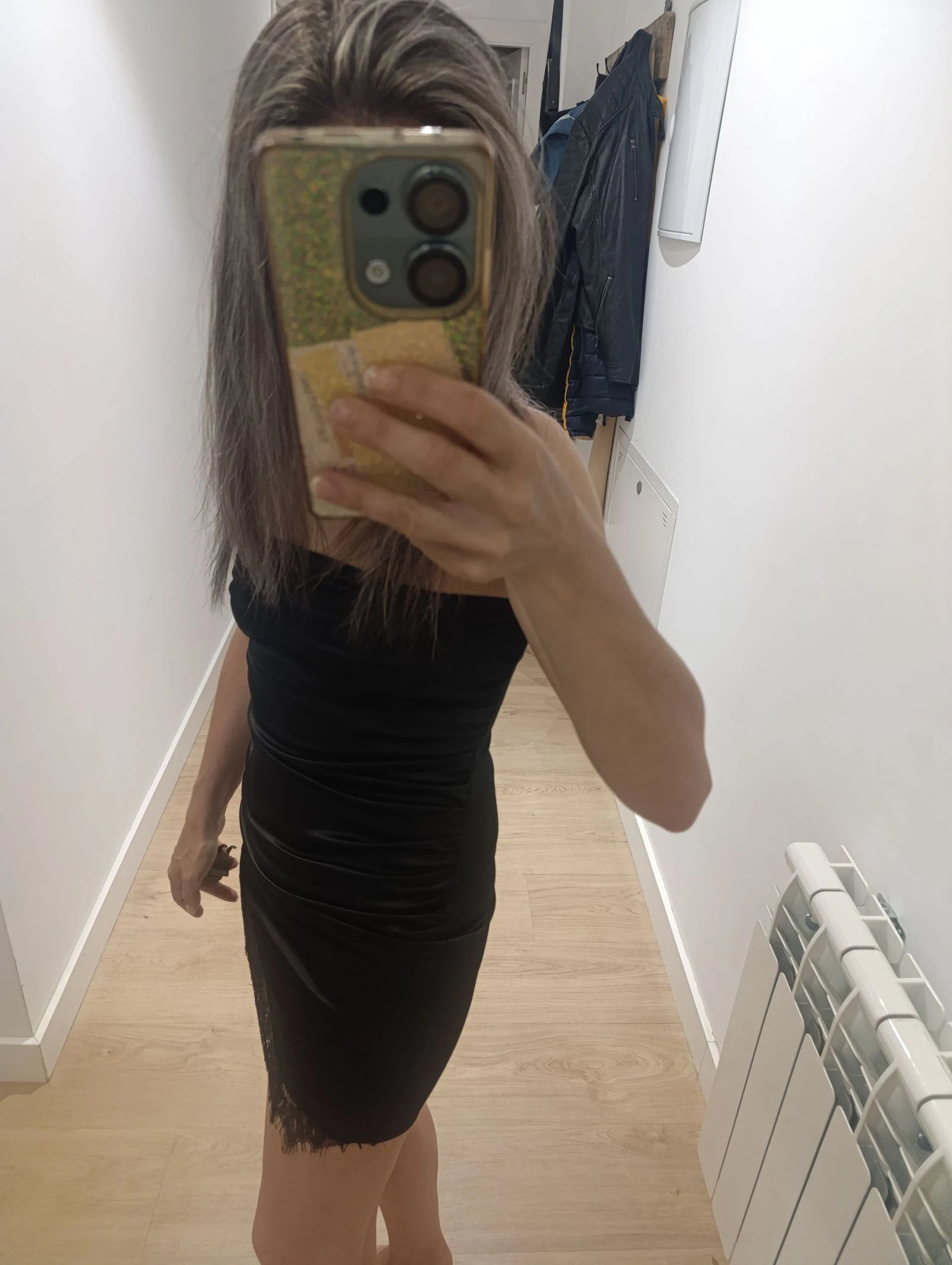 Vestido satén palabra de honor  – photo 4